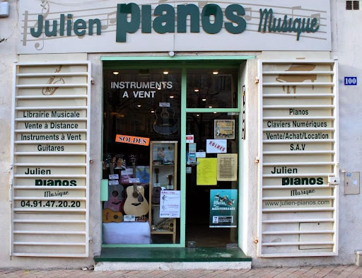 Julien Pianos Musique