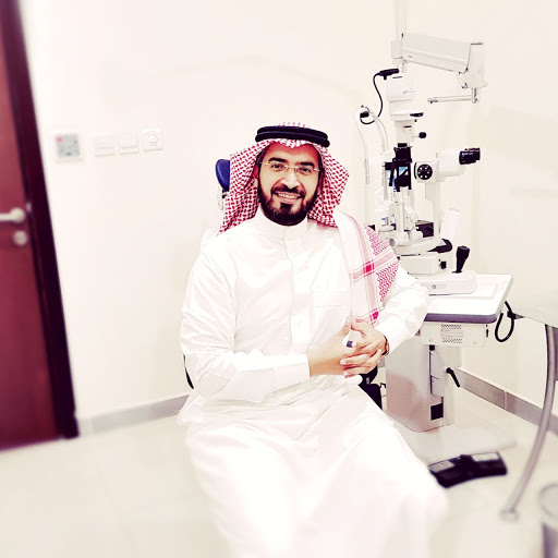عيادات الدكتور سالم المالكي استشاري طب وجراحه العيون فرع جده