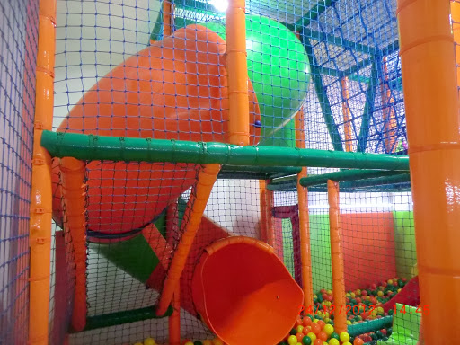 Escuela Infantil y Parque de bolas Chulapos
