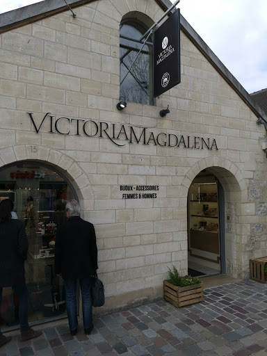 Victoria Magdalena Bercy Village