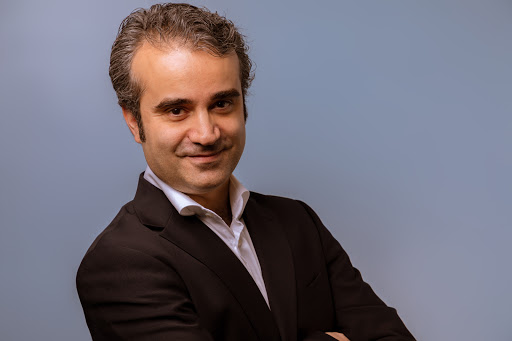 Dr Amir Vahedi - Médecine et Chirurgie esthétique