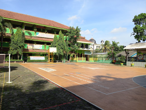 SMP NEGERI 105 Jakarta