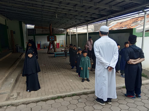 Sekolah Tahfidz IQRA Bekasi
