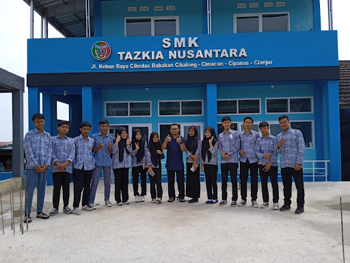 SMK Tazkia Nusantara Cimacan