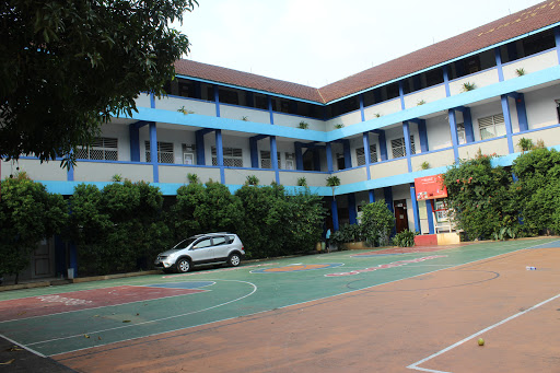 SMP-SMA Taman Harapan 2 Bekasi