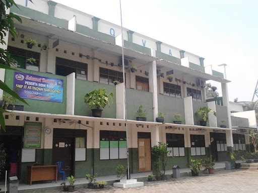 Sekolah Menengah Pertama Islam Terpadu At - Taqwa Narogong