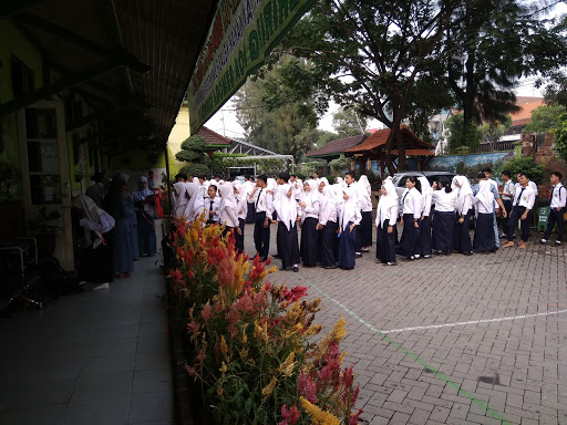 SMP Negeri 5 Surabaya