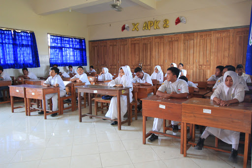 Sekolah Menengah Kejuruan Wachid Hasyim 2 Surabaya