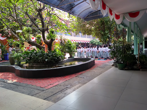 Sekolah Dasar Santa Maria Surabaya