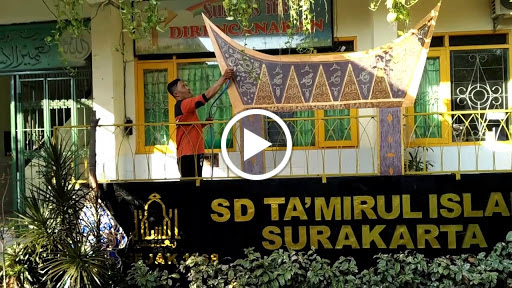 SD Ta'mirul Islam Surakarta