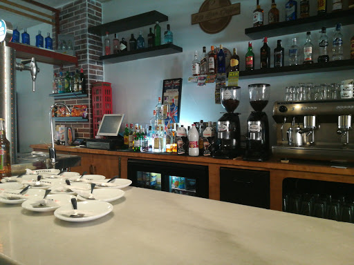 EL KAFETTAL cafe & copas