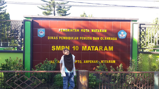SMP Negeri 10 Mataram