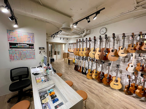 Les Guitare樂吉他 | 專業音樂教學中心 - 大安教室