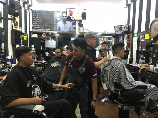 ÉXITO Barber Shop