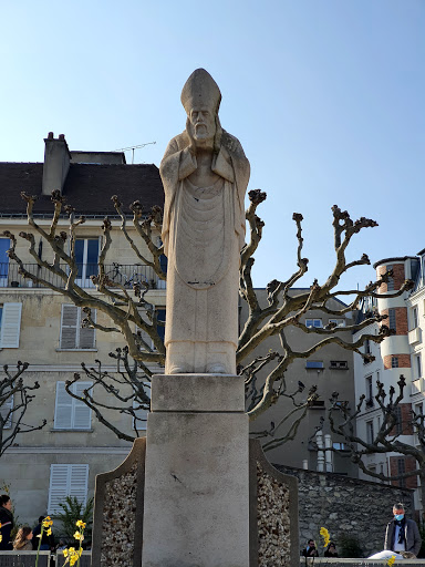 Statue de Saint-Denis