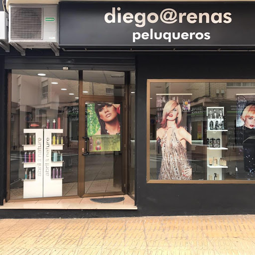 Academia Diego Arenas, formación peluqueros Valencia