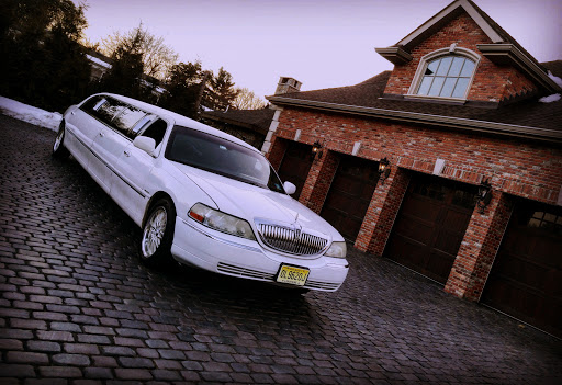 Bee There Limousine & Car Service