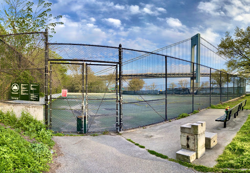 Shore Road Park Tennis Courts