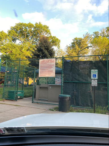 Berzinec Park Tennis Courts