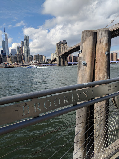 Brooklyn Bridge Lookout