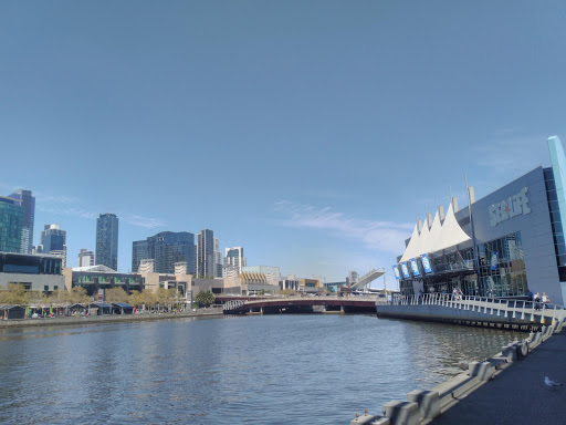 Melbourne Aquarium/Flinders St