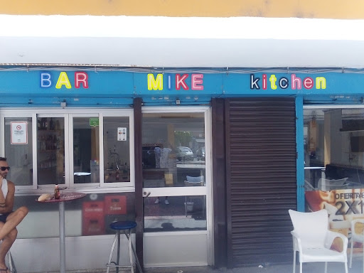 Bar Mike kitchen