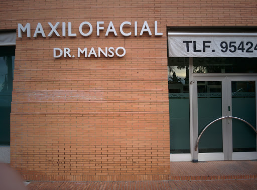 Clínica Dental e Instituto de Cirugía Maxilofacial Dres Manso