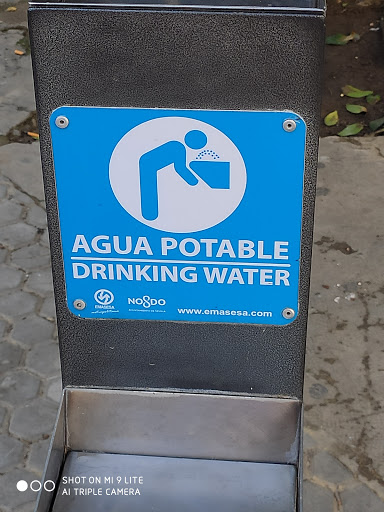 Fuente pública de agua