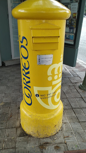 Buzón de correos edificio Sevilla 2