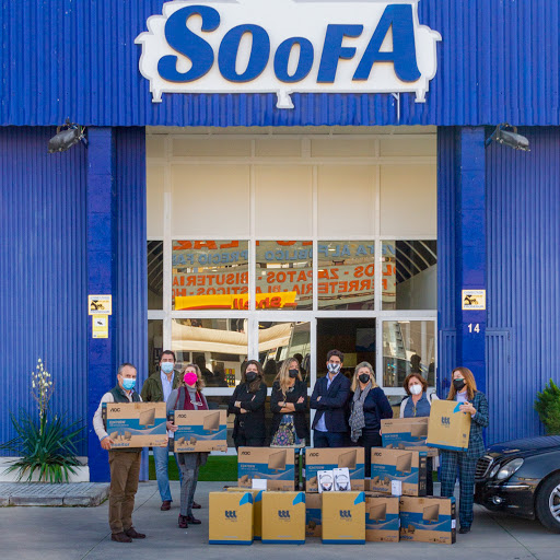 Soofa, Fábrica y venta de sofás