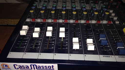 Massot Audio Video Profesional / Casa Massot