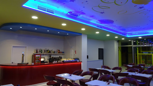 Cafeteria Del Reves, Parque Infantil, Cine 12D X-tream