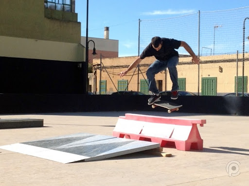 Escuela de Skateboarding en el Molinar