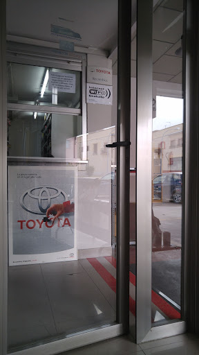 Concesionario Oficial Toyota - Hispaljarafe S.L