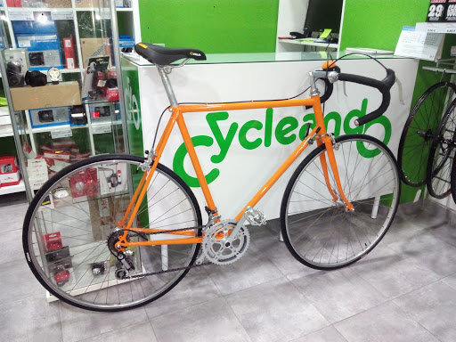 Cycleando Tienda Taller - Reparación de Bicicletas y Patinetes Eléctricos