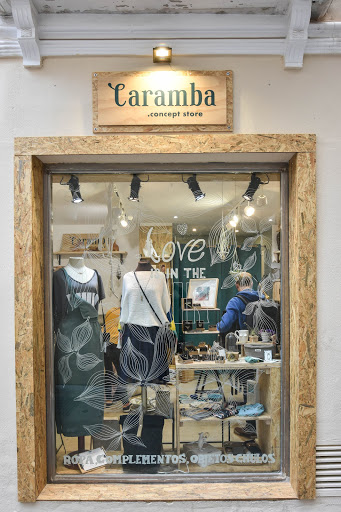 Caramba Store: Diseño exclusivo, complementos y moda sostenible.