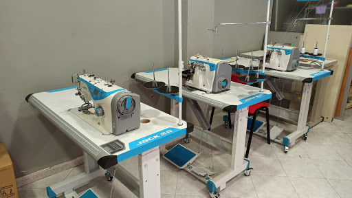 Máquinas de coser Adrián