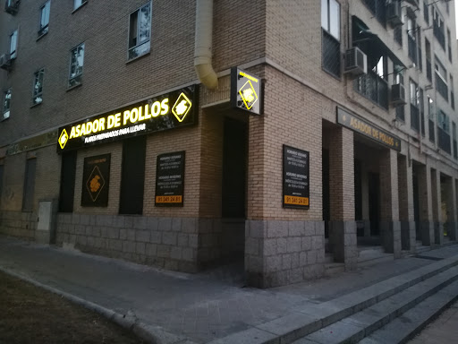 Asador de Pollos Madrid y comida casera