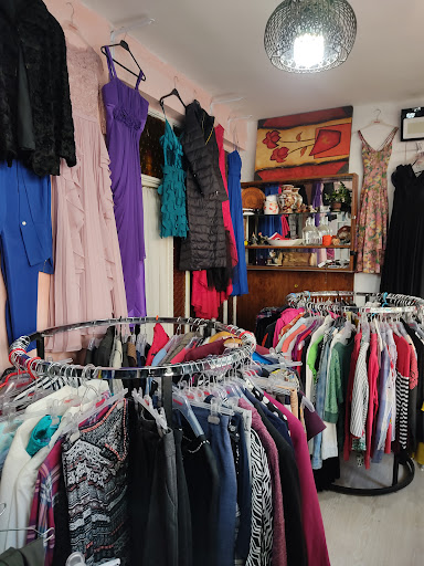 Fistan İkinci El Giyim Vintage Mağazası