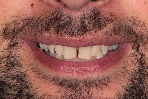 AKADENTIA Özel Ağız ve Diş Sağlığı Polikliniği