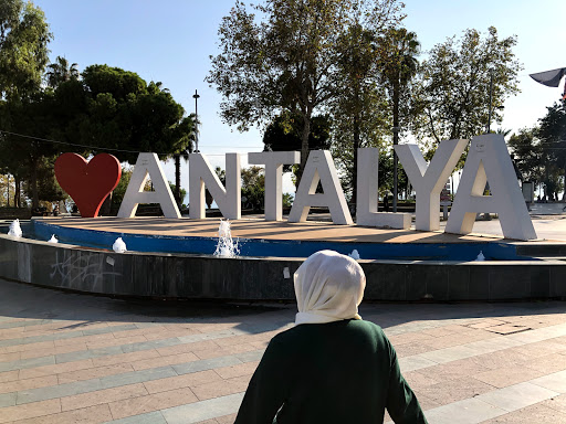 "I love Antalya" sign