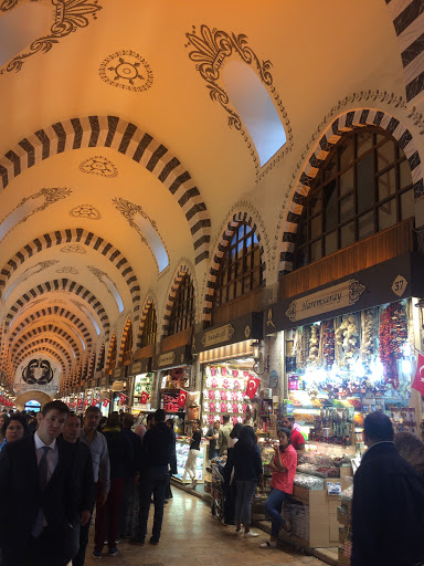Nur Çeyiz Antalya Mısır Çarşısı