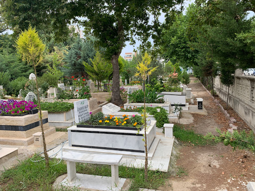 Barınaklar Mahallesi Mezarlığı