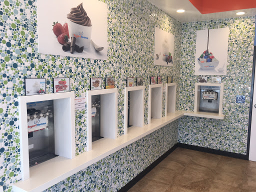 Yogurt Lounge Serra Mesa
