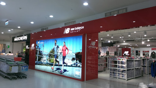 家樂福新店店 Carrefour Hsin Tien Store