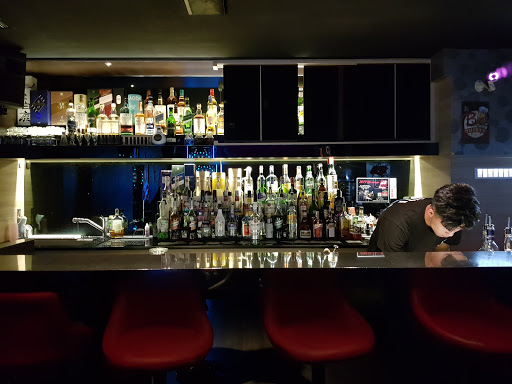 A8 Lounge Bar