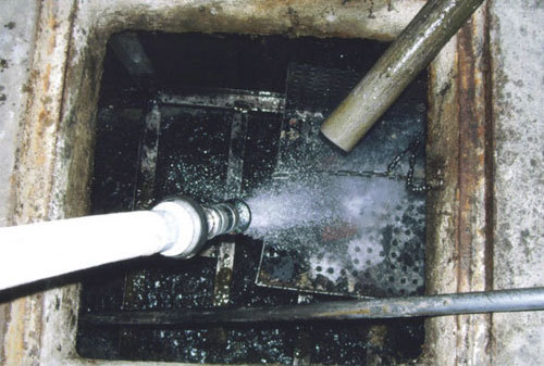 一正衛生行-抽水肥、通馬桶、通水管、洗水塔、消毒