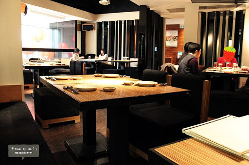 ICHI Japanese Cuisine & Bar (ICHI居酒屋)