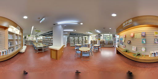 新北市立圖書館板橋分館