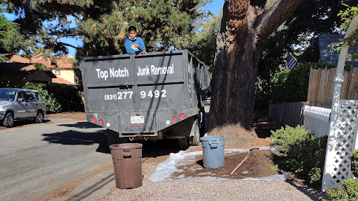 TOP-NOTCH JUNK REMOVAL AND HAULING